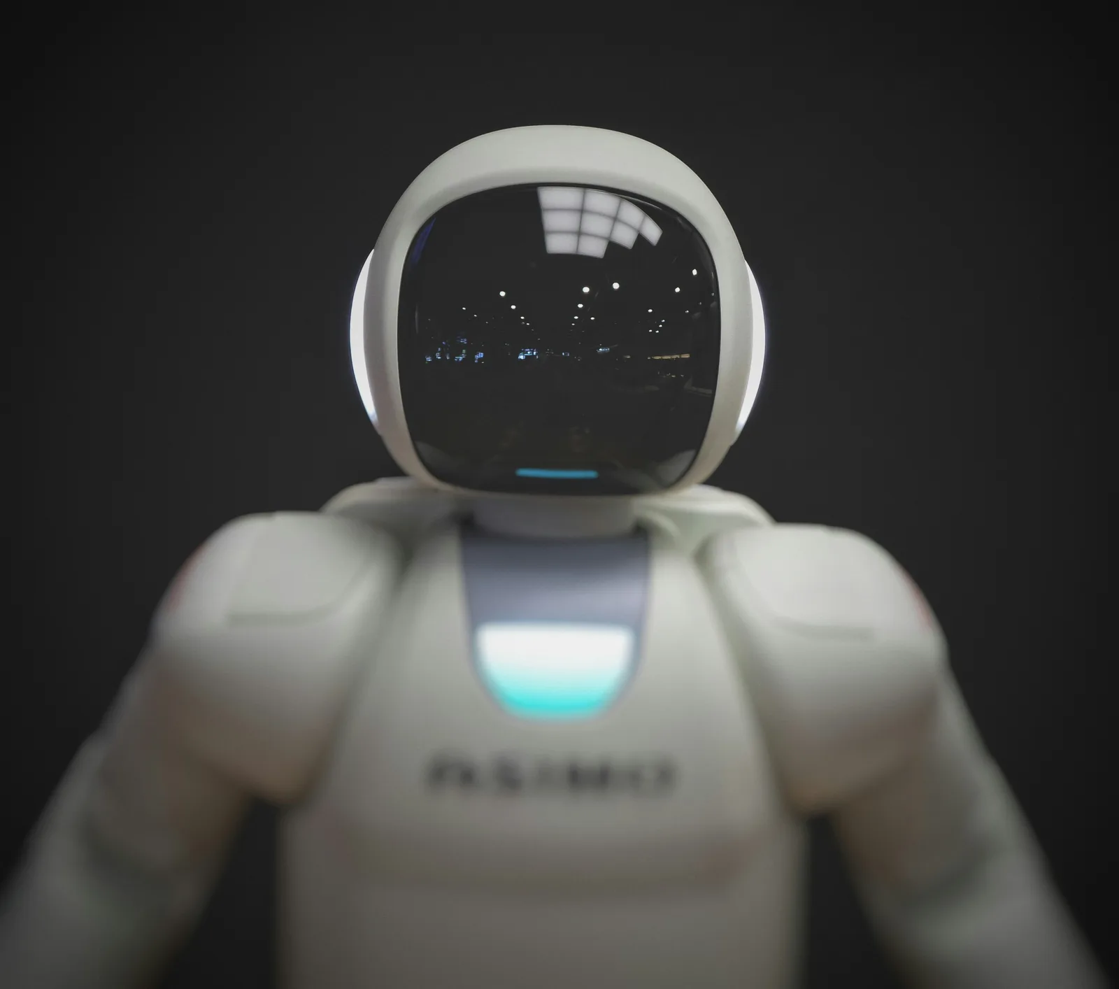 Close-up of a futuristic robot symbolising the evolution of AI models and how Indexed Lab helps brands optimise for AI Overviews and generative engines.