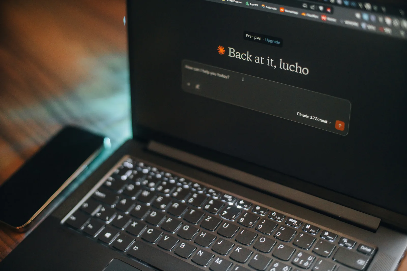 Laptop displaying a generative AI interface, illustrating how users now search with conversational AI tools like ChatGPT, Gemini, and Claude.